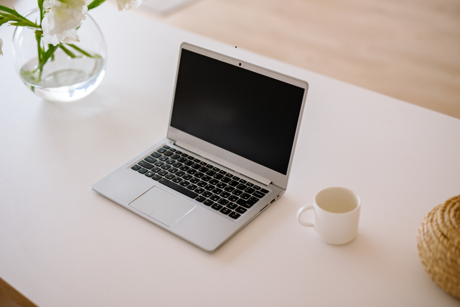 How to Become a Virtual Assistant with No Experience: A Beginner’s Guide