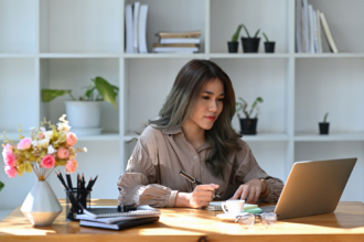 Best Low-Competition Blog Niches for Introverts 2026